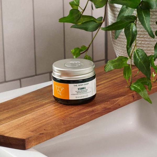 The Body Shop Vitamin C Glow Boosting Moisturizer-50ml
