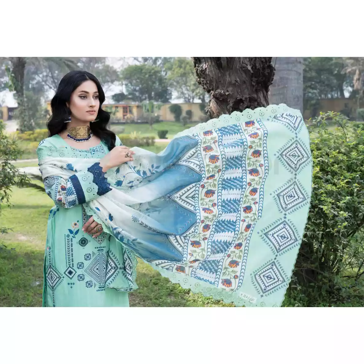 Pakistani Luxury Printed Embroidered Lawn with Jacquard Voil Dupatta-1013