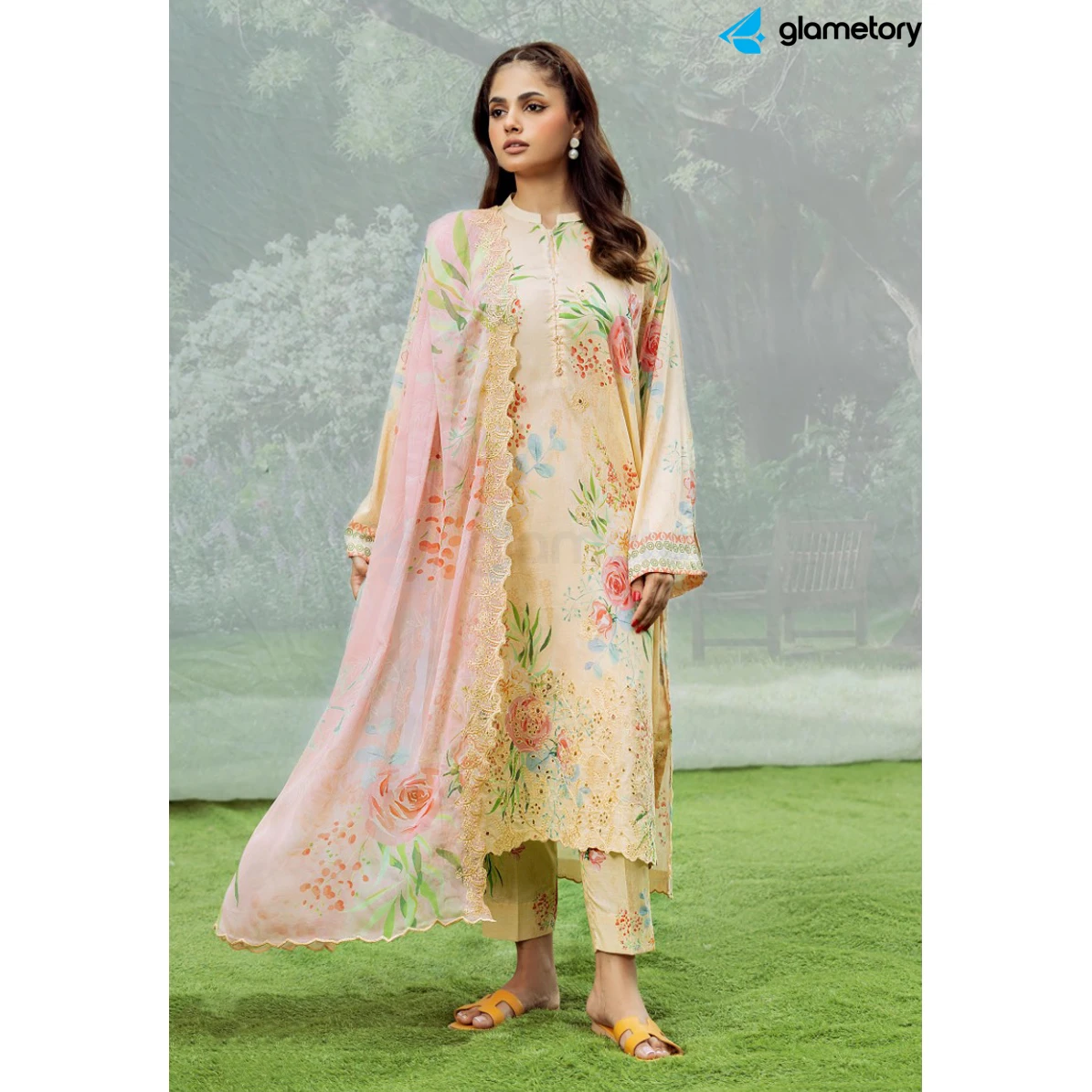 Pakistani Luxury Digital Printed Lawn with Chiffon Dupatta-25022617