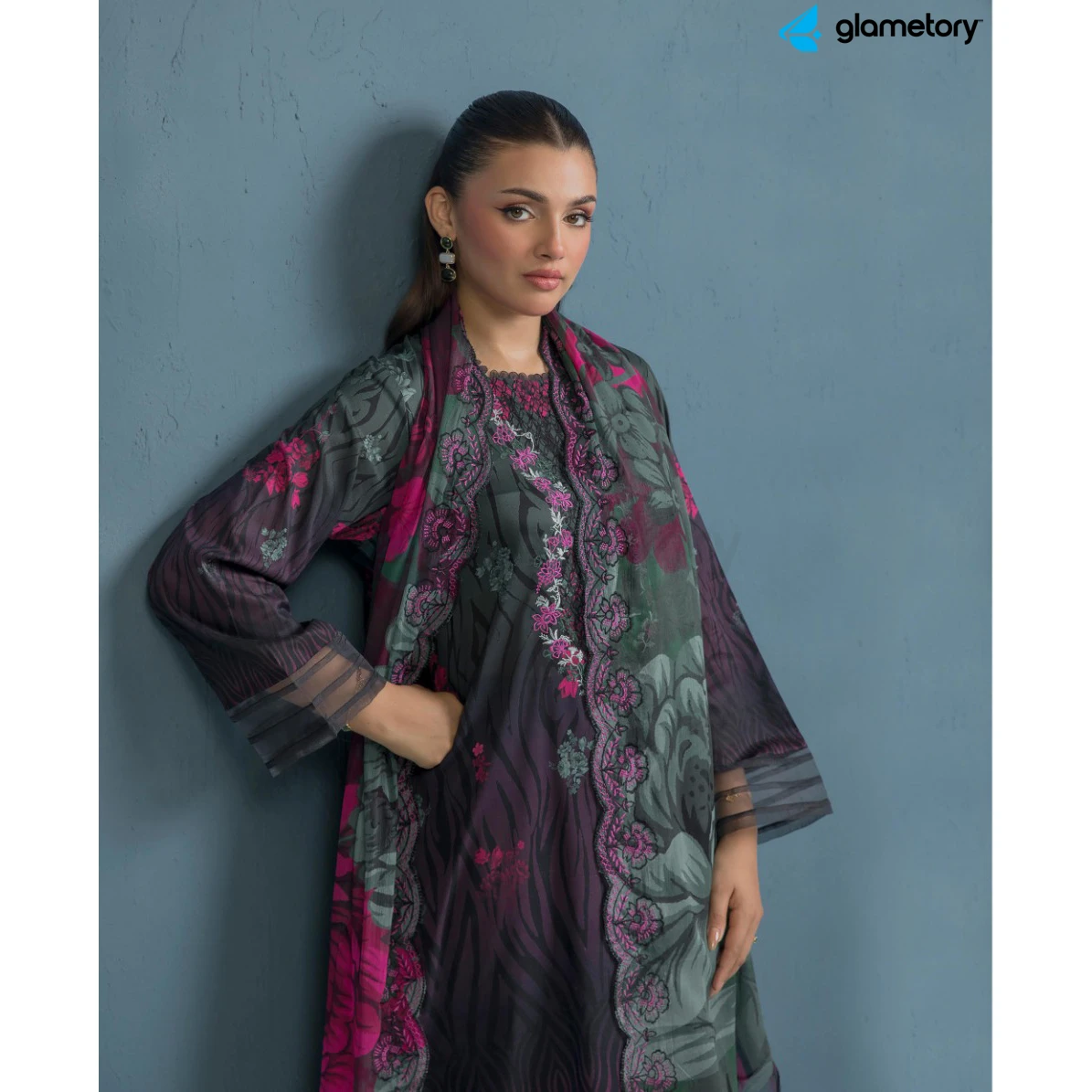Pakistani Luxury Digital Printed Lawn with Chiffon Dupatta-25022628 thumbnail 3