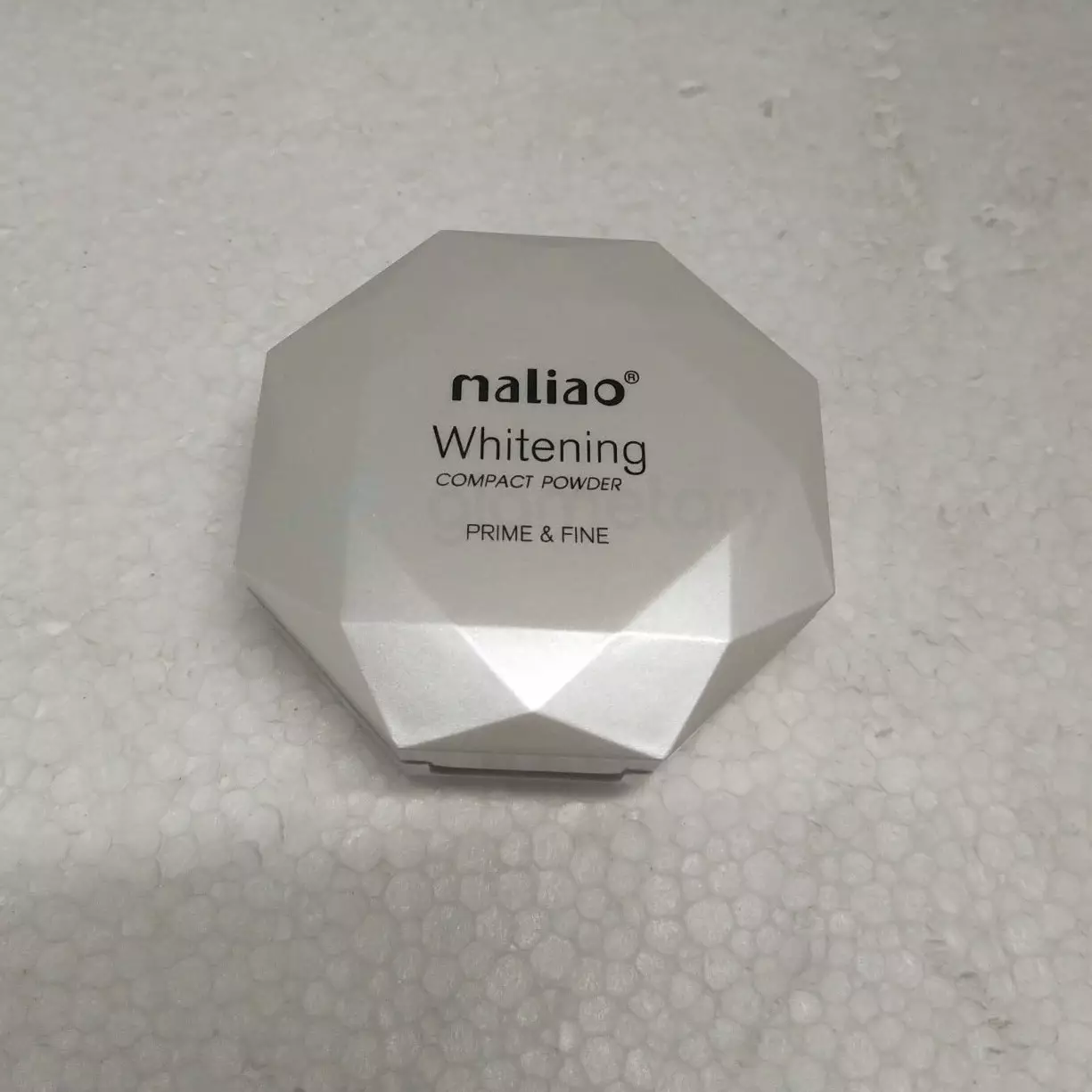 Maliao Prime and Fine Whitening Powder Compact-Shade 02 thumbnail 3
