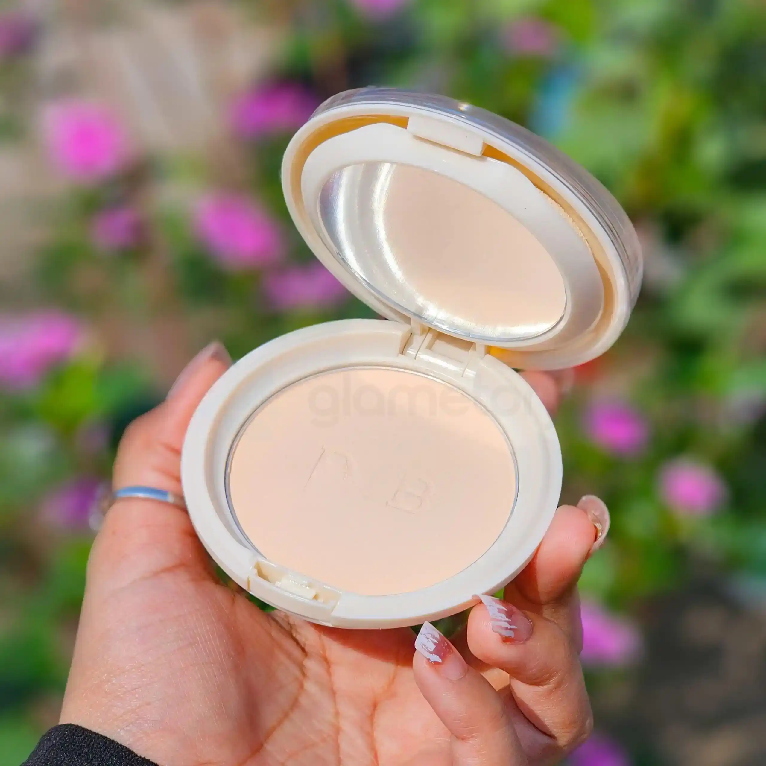 BOB Sparkling Brighten Soft Silky Face Powder-01 Ivory White thumbnail 6